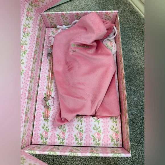 LoveShackFancy x Stanley 20 & 40oz Tumblers - Picture 9 of 10